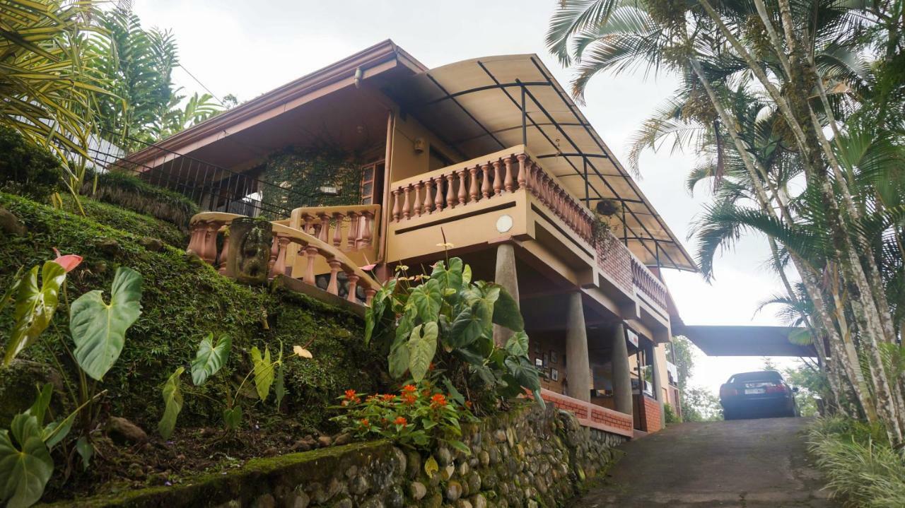 Hospedaje La Naciente Turrialba Exterior photo